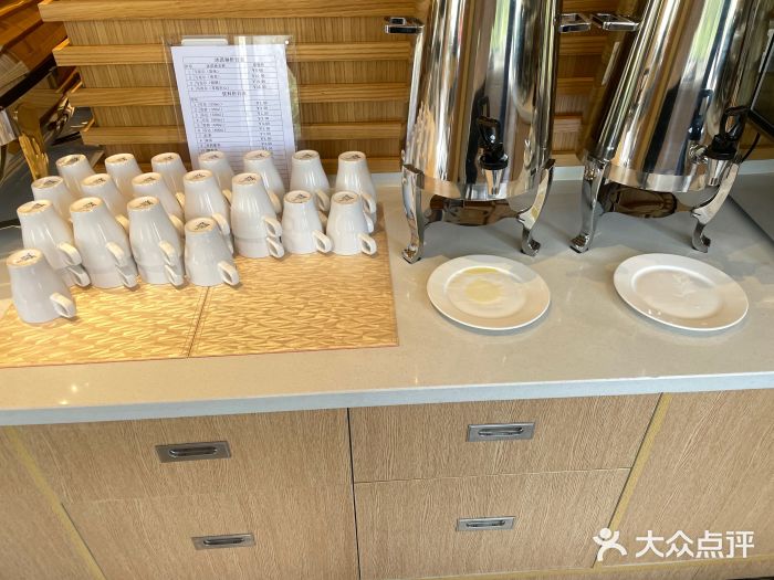 北京京宝行宝马4S店(闵庄路店)图片