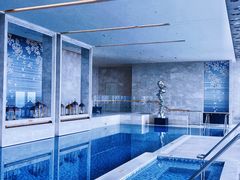 -成都华尔道夫酒店游泳池