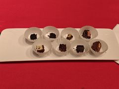 -VENCHI 闻绮(北京国贸商城店)