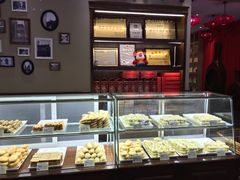 面包甜点陈列柜-百饼园(澳门路店)
