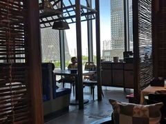 靠窗位-新加坡海鲜(国贸商城店)