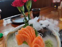 三文鱼刺身-尺山寸水日料(马桥满天星店)