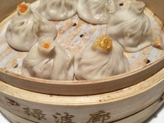 蟹粉小笼包-绿波廊(豫园店)