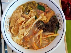 -弘束束柳州深巷螺蛳粉(珠江路店)