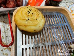-小董哥烤串·爆汁大油边(故宫店)