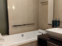 -广州天河希尔顿酒店