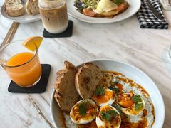 -ROAST coffee & eatery