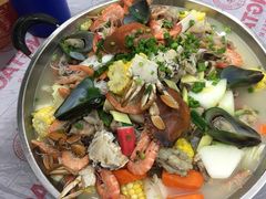 招牌海鲜骨煲-凤城康记饭店