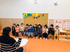 -小门牙好性格托育(北外滩中心)