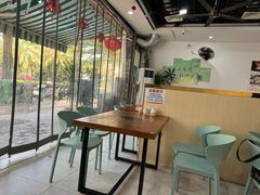 -老何家后安粉·糟粕醋海鲜火锅(三亚湾椰梦长廊店)