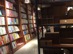 -新华书店(印象城店)