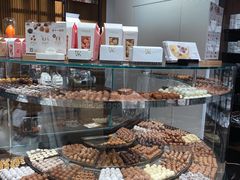 面包甜点陈列柜-Laderach 莱德拉(上海环贸iapm店)