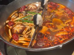 -湊湊火锅·茶憩(新中关购物中心店)