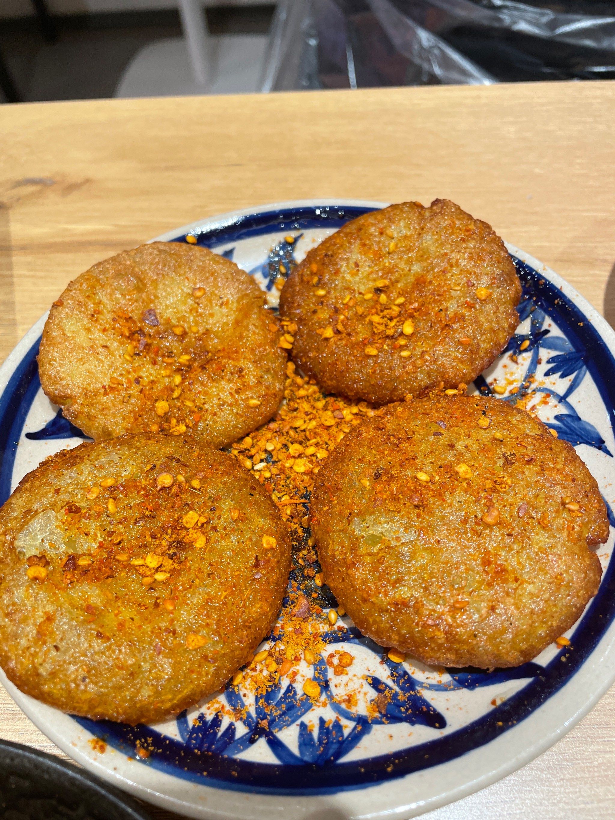 最好吃的洋芋粑粑在火锅店