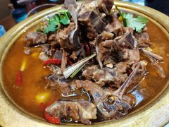 一品羊蝎子-不二舟食府(车站南路店)