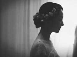 -艾米丽婚纱礼服