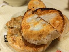 猪肉茴香馅饼-老北京馅饼粥(西单店)