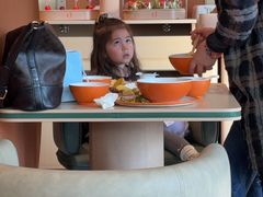 -桔子酒店(上海西藏北路地铁站店)