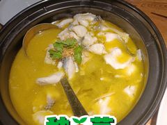 -九锅一堂酸菜鱼(万达广场店)