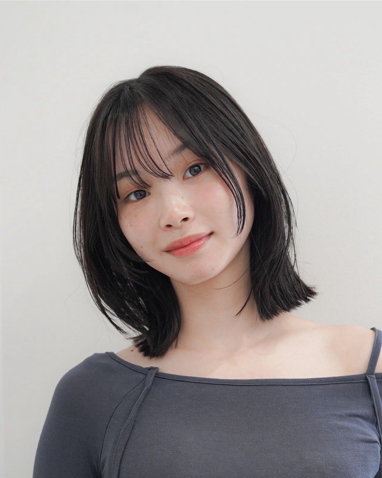 雷上海普陀烫染设计雷上海烫发 上海染发 方圆脸女生适合的发型