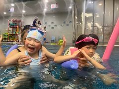 -蓝旗亲子游泳(范湖万达广场店)