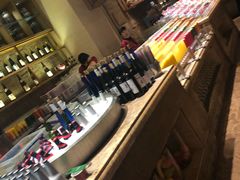 -雍和会海鲜姿造自助(湖东路店)