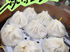 -莱莱小笼·乔艾