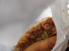 -麦当劳(轻轨曹杨路店)