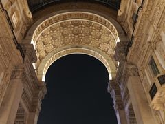 -埃马努埃莱二世拱廊