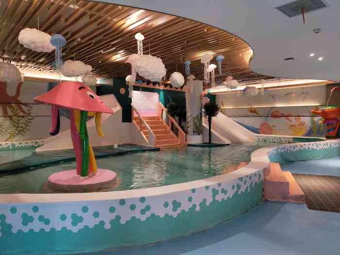 澜海汤泉(奥体中心商业广场店)-"海峡奥体永辉超市旁边 店门口就有