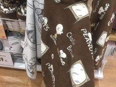 -优衣库(南宁江南万达店)