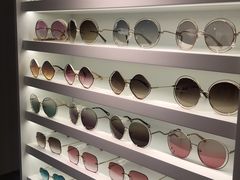 -目艮眼镜SHOWROOM(品牌集合店)