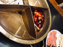 -沸炉重庆老火锅(军事博物馆店)