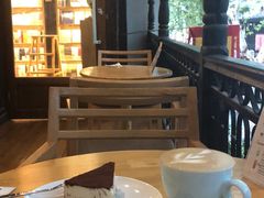 -猫的天空之城概念书店(杭州南宋御街店)