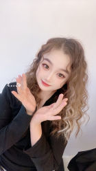 -V7 HAIR SALON