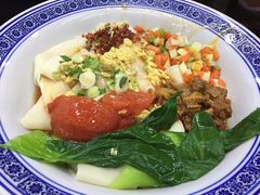 -汇吃汇喝美食街(上海建发浦悦荟广场店)