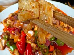 -大众跷脚牛肉馆·非遗传承单位(峨眉山店)