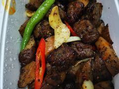 杏鲍菇黑椒牛肉粒-渝信川菜(工体店)