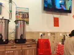 -荆九爷爆炒桥头三嫩(云南北路店)
