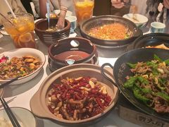 -费大厨辣椒炒肉(高铁吾悦广场店)
