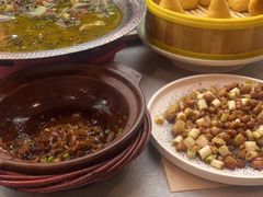 -有红鸡毛店·川菜(建设路店)