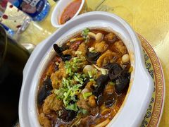 酸汤酥肉配茴香小油条-砂锅居(西四店)