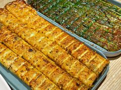 菜卷-街角等你.大连海鲜烧烤.经典铁板海鲜串(西安路店)