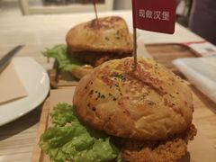 -必胜客(东莞地王店)