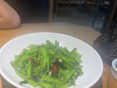 清炒空心菜-胡马八破·川菜小馆(高新万达店)