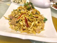 -喜乐餐厅•灯笼虾球首创者•本地小海鲜(二马路店)