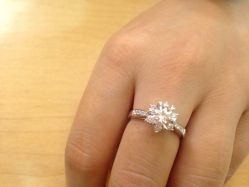 -威德钻石-克拉钻大本营(南京东路店)