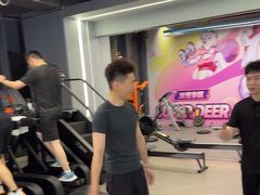 -超鹿运动(五四路恒力城店)