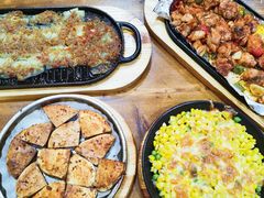 -老东镇啤酒屋海鲜加工·蒸汽海鲜·海鲜烧烤(台东店)