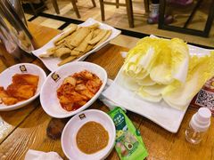 -喇喇排骨火锅·传统韩式脊骨汤(望京西园总店)